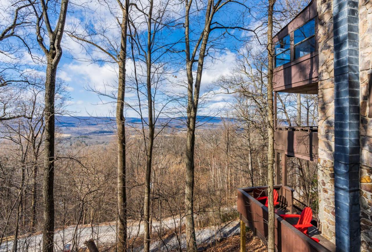 Amazing Views, Hot Tub, Fire Pit, Deck & Fireplace Inwood Buitenkant foto