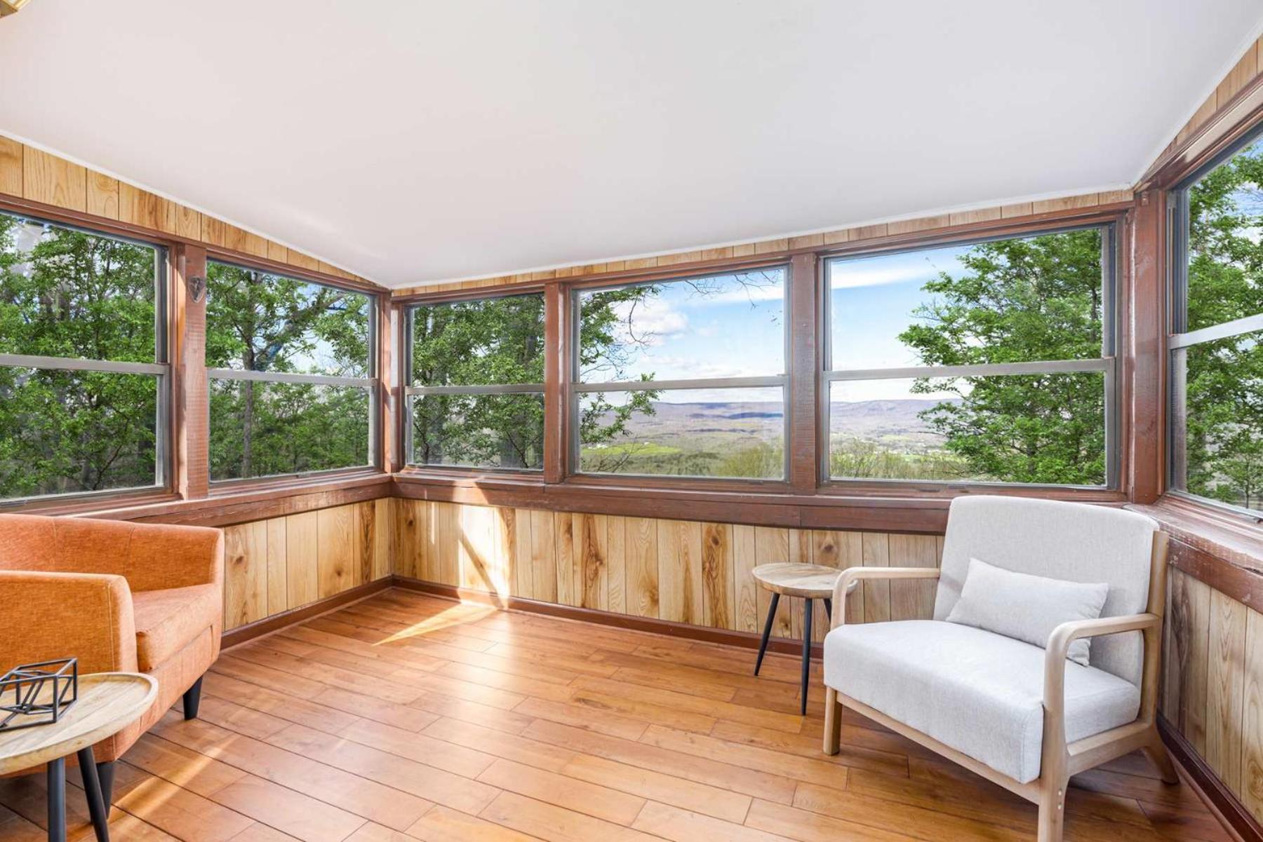 Amazing Views, Hot Tub, Fire Pit, Deck & Fireplace Inwood Buitenkant foto