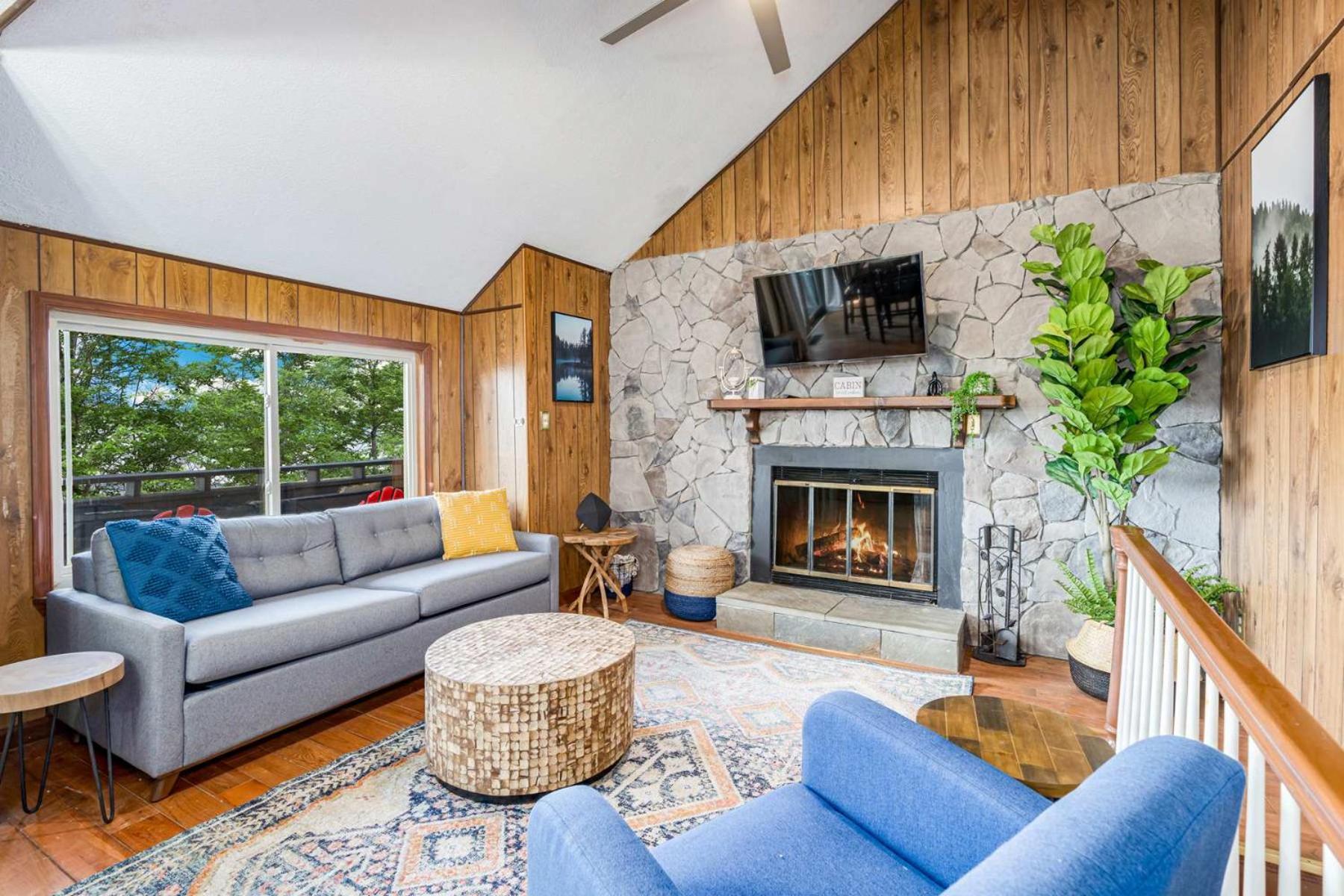 Amazing Views, Hot Tub, Fire Pit, Deck & Fireplace Inwood Buitenkant foto